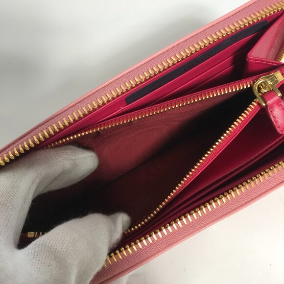 PRADA Pink Wallet - Picture 9 of 11